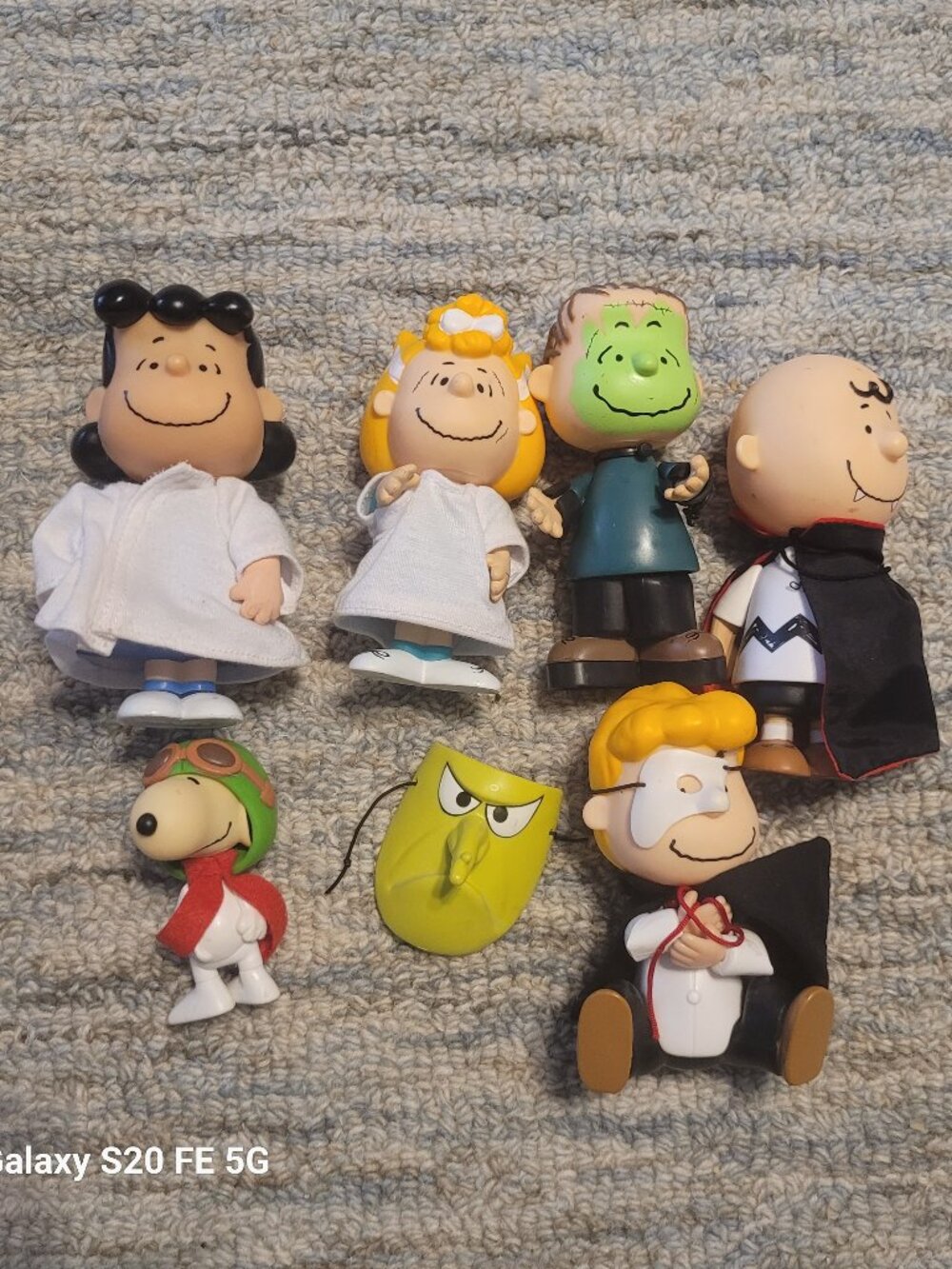 Vintage Peanuts Halloween Characters.